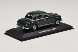 Mercedes 220 S W180 Verde Escuro Maxichamps 1:43 940033001 Diecast - imagem 2 de 5