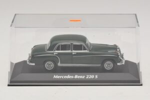 Mercedes 220 S W180 Verde Escuro Maxichamps 1:43 940033001 Diecast - imagem 4 de 5