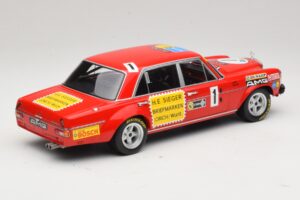 Mercedes 300 SEL 6.8 #1 H. Heyer / Betzler 24 Hours of Nurburgring 1972 Minichamps 1:18 155723401 Metal - imagem 2 de 6