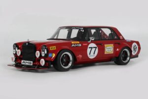 Mercedes 300 SEL W109 Red Pig S-Klub C63 S Mars Red GT Spirit 1:18 GT584 Resina - imagem 2 de 2
