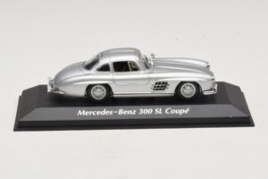 Mercedes 300 SL W198 Prateado Maxichamps 1:43 940039000 Diecast