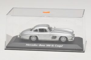 Mercedes 300 SL W198 Prateado Maxichamps 1:43 940039000 Diecast - imagem 4 de 5