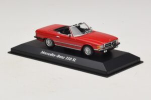 Mercedes 350 SL R107 Vermelho Maxichamps 1:43 940033432 Diecast - imagem 3 de 5