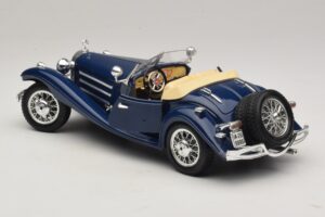 Mercedes 500K Roadster Azul Bburago 1:20 3070 Metal - imagem 5 de 8