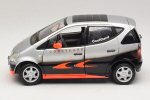 Mercedes A-Class W168 D. Coulthard Prateado Maisto 1:18 35841 Metal - imagem 4 de 8