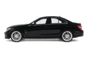 Mercedes C63 AMG W204 Brabus B63S Obsidian Black GT Spirit 1:18 GT582 Resina - imagem 3 de 5