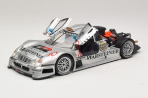 Mercedes CLK GTR #10 Warsteiner 1999 Maisto 1:18 38848 Metal - imagem 2 de 8