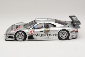 Mercedes CLK GTR #10 Warsteiner 1999 Maisto 1:18 38848 Metal - imagem 4 de 8