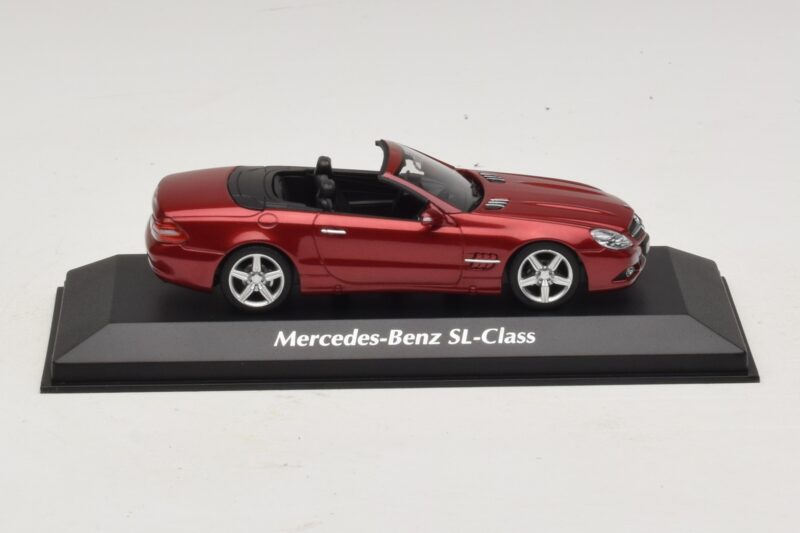 Mercedes SL R230 Vermelho Metálico Maxichamps 1:43 940037530 Metal