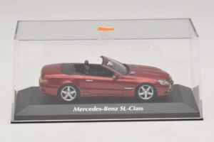 Mercedes SL R230 Vermelho Metálico Maxichamps 1:43 940037530 Metal - imagem 4 de 5