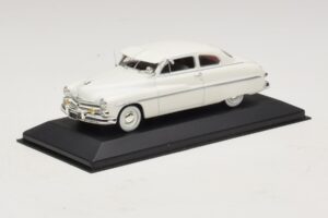 Mercury Monterey Branco Minichamps 1:43 400082401 Metal - imagem 2 de 5