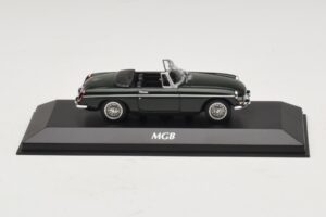 MG MGB Mk1 Verde Maxichamps 1:43 MG MGB Mk1 Verde Maxichamps 1:43 940131031 Metal
