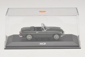 MG MGB Mk1 Verde Maxichamps 1:43 940131031 Metal - imagem 4 de 5