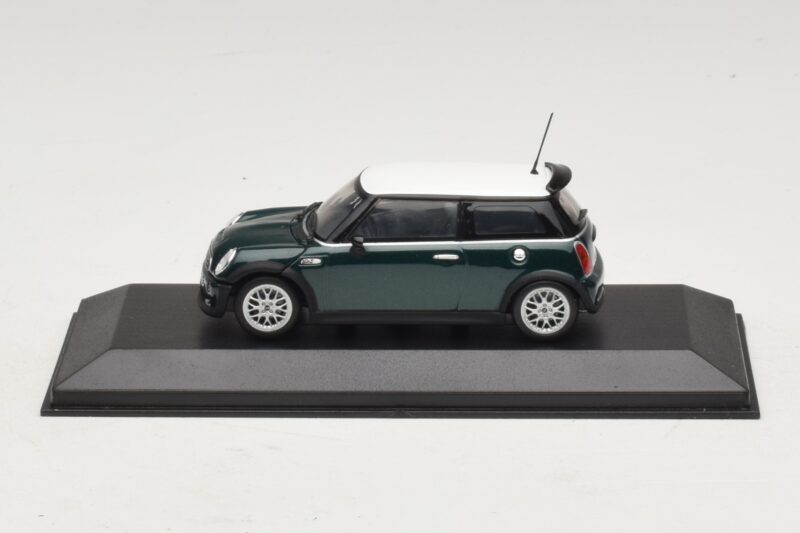 Mini Cooper One R50 Aero Green Com Tejadilho Branco Minichamps 1:43 MINI011 Metal