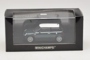 Mini Cooper One R50 Aero Green Com Tejadilho Branco Minichamps 1:43 MINI011 Metal - imagem 5 de 5