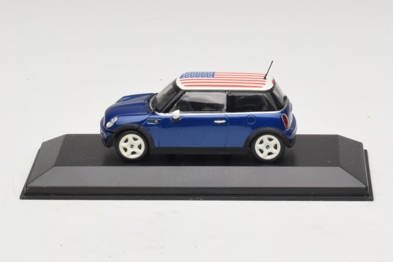Mini Cooper S R53 Azul Com Bandeira Americana Minichamps 1:43 MINI014 Metal