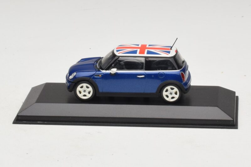 Mini Cooper S R53 Azul Com Bandeira Britânica Minichamps 1:43 MINI026 Metal