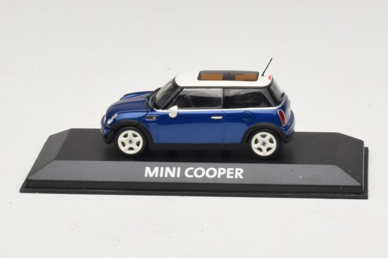 Mini Cooper S R53 Azul Escuro Com Teto Panorâmico Minichamps 1:43 Mini Cooper S R53 Azul Escuro Com Teto Panorâmico Minichamps 1:43 MINI021 Metal