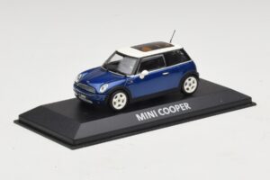 Mini Cooper S R53 Azul Escuro Com Teto Panorâmico Minichamps 1:43 MINI021 Metal - imagem 2 de 4