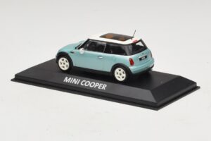 Mini Cooper S R53 Azul Claro Metálico Com Teto Panorâmico Minichamps 1:43 MINI018 Metal - imagem 3 de 4
