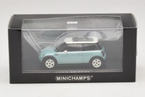 Mini Cooper S R53 Azul Claro Metálico Com Teto Panorâmico Minichamps 1:43 MINI018 Metal - imagem 4 de 4