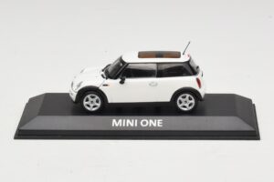 Mini Cooper S R53 Branco Com Teto Panorâmico Minichamps 1:43 MINI020 Metal