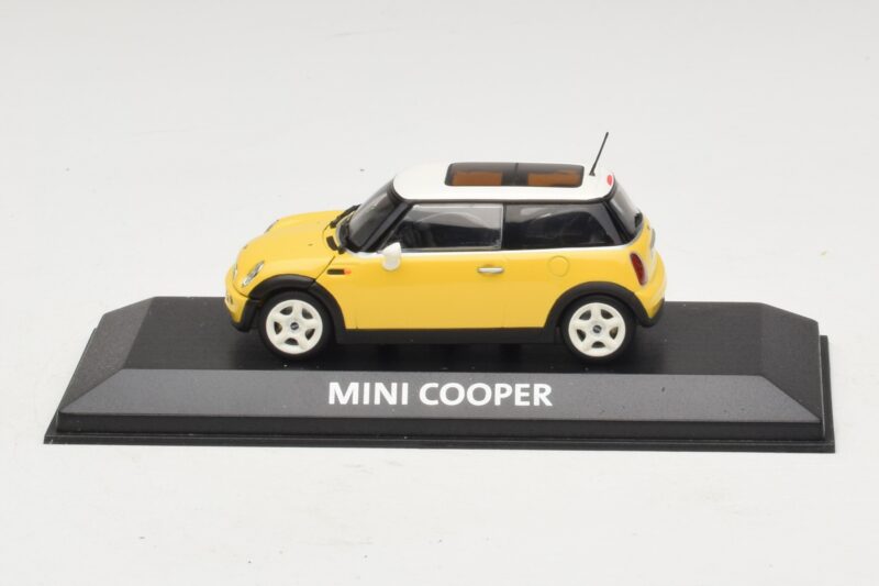Mini Cooper S R53 Amarelo Com Teto Panorâmico Amarelo Minichamps 1:43 MINI029 Metal