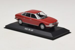 NSU Ro 80 Vermelho Maxichamps 1:43 940015402 Metal - imagem 3 de 5