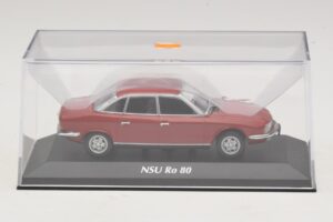 NSU Ro 80 Vermelho Maxichamps 1:43 940015402 Metal - imagem 4 de 5