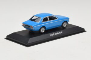 Opel Kadett C Azul Maxichamps 1:43 940045601 Diecast - imagem 2 de 5