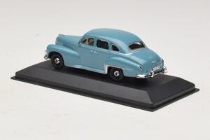 Opel Kapitän Azul Minichamps 1:43 430043308 Metal - imagem 3 de 5