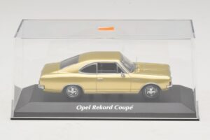 Opel Rekord C Coupé Dourado Maxichamps 1:43 940046120 Diecast - imagem 4 de 5