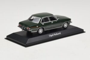 Opel Rekord D Verde Escuro Maxichamps 1:43 940044001 Diecast - imagem 2 de 5