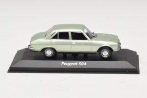 Peugeot 504 Verde Claro Metálico Maxichamps 1:43 940112501 Metal