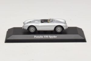Porsche 550 Spyder Prata Maxichamps 1:43 Porsche 550 Spyder Prata Maxichamps 1:43 940066030 Metal