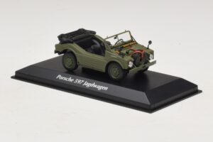 Porsche 597 Jagdwagen Azeitona Maxichamps 1:43 940065300 Metal - imagem 3 de 5