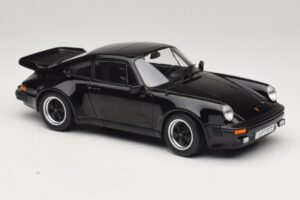 Porsche 911 930 Turbo 3.3 Preto KK-Scale 1:18 KKDC181443 Metal - imagem 4 de 6