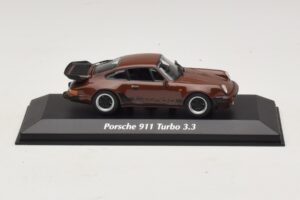 Porsche 911 930 Turbo 3.3 Castanho Maxichamps 1:43 940069001 Metal