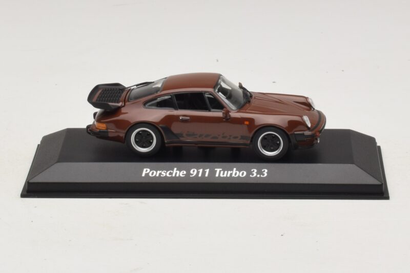 Porsche 911 930 Turbo 3.3 Castanho Maxichamps 1:43 940069001 Metal
