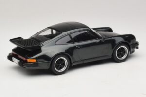 Porsche 911 930 Turbo 3.3 Verde Escuro Metálico KK-Scale 1:18 KKDC181441 Metal - imagem 2 de 6