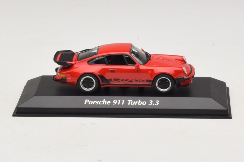 Porsche 911 930 Turbo 3.3 Vermelho Maxichamps 1:43 Porsche 911 930 Turbo 3.3 Vermelho Maxichamps 1:43 940069000 Metal
