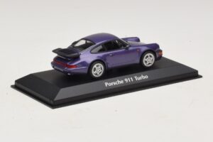 Porsche 911 964 Turbo Roxo Metálico Maxichamps 1:43 940069100 Metal - imagem 2 de 5