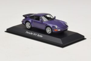 Porsche 911 964 Turbo Roxo Metálico Maxichamps 1:43 940069100 Metal - imagem 3 de 5