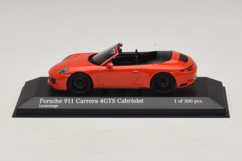 Porsche 911 991.1 Carrera 4 GTS Cabriolet Laranja Minichamps 1:43 410067331 Metal