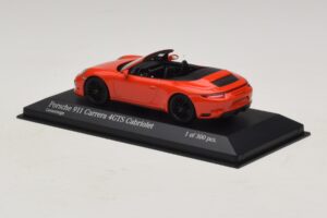 Porsche 911 991.1 Carrera 4 GTS Cabriolet Laranja Minichamps 1:43 410067331 Metal - imagem 3 de 5