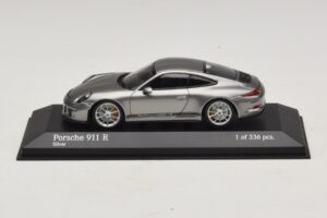 Porsche 911 991.1 R Prata Minichamps 1:43 410066224 Metal