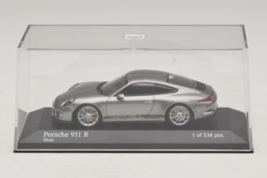 Porsche 911 991.1 R Prata Minichamps 1:43 410066224 Metal - imagem 4 de 5