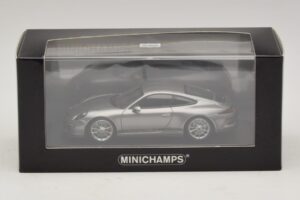 Porsche 911 991.1 R Prata Minichamps 1:43 410066224 Metal - imagem 5 de 5