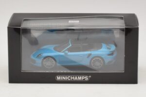 Porsche 911 991.1 Turbo S Cabriolet Azul Minichamps 1:43 410067182 Diecast - imagem 5 de 5