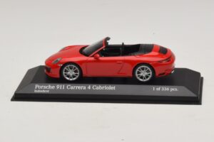 Porsche 911 991.2 Carrera 4 Cabriolet Vermelho Minichamps 1:43 Porsche 911 991.2 Carrera 4 Cabriolet Vermelho Minichamps 1:43 410067230 Metal